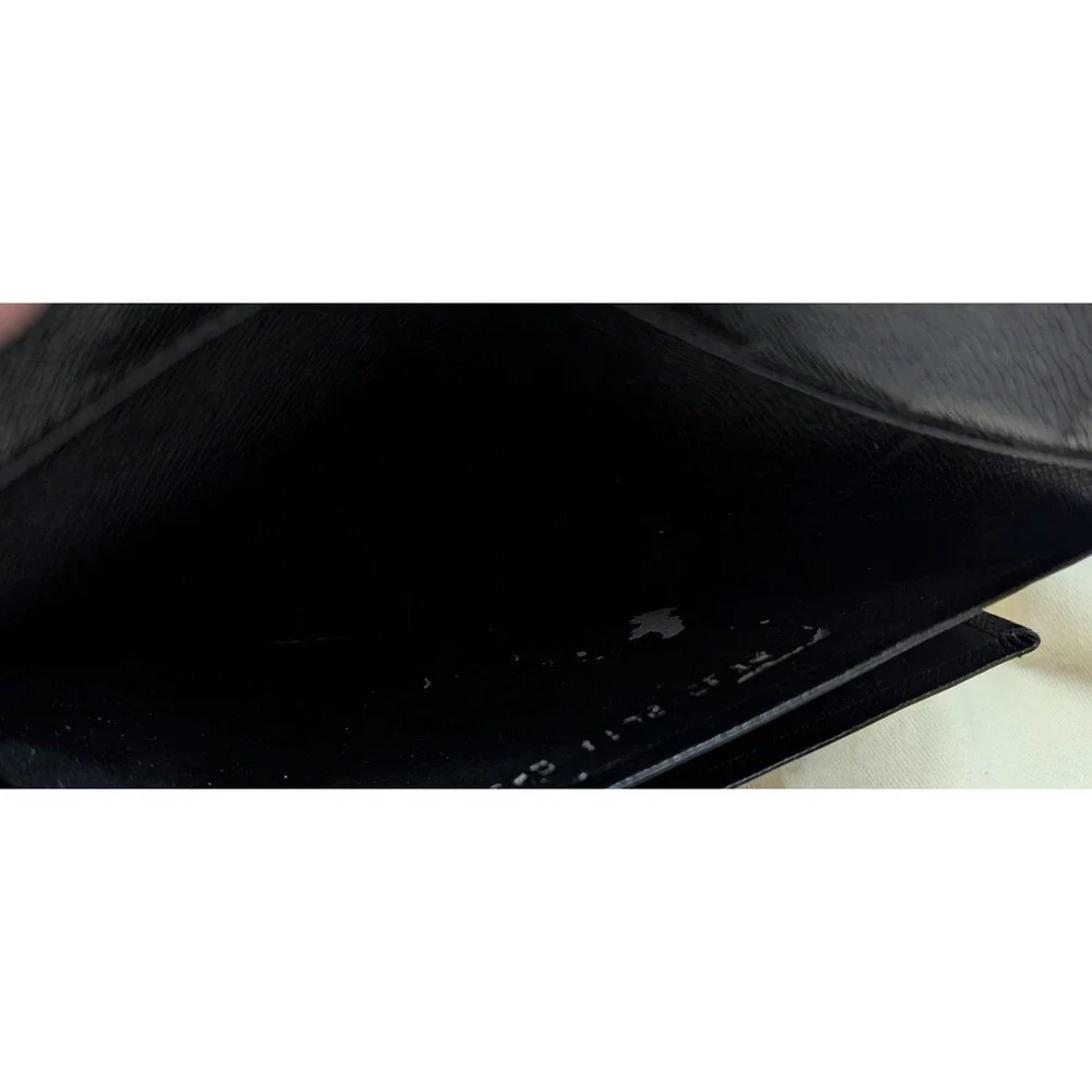 Louis Vuitton Epi Porte Carte Credit Bifold Wallet Passport Holder